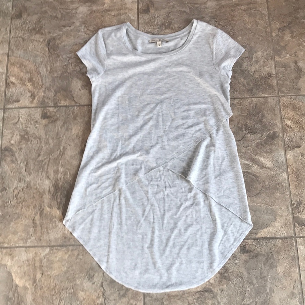 EXPRESS T-shirt.